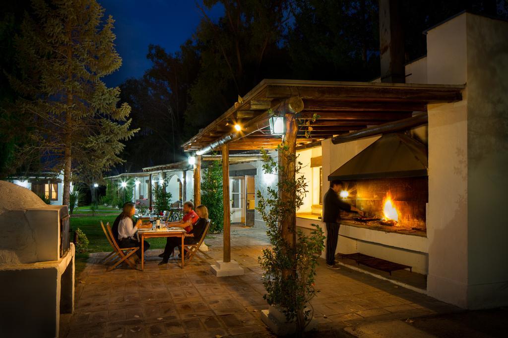Postales Boutique Winery Hotel - Valle De Uco Colonia Las Rosas エクステリア 写真