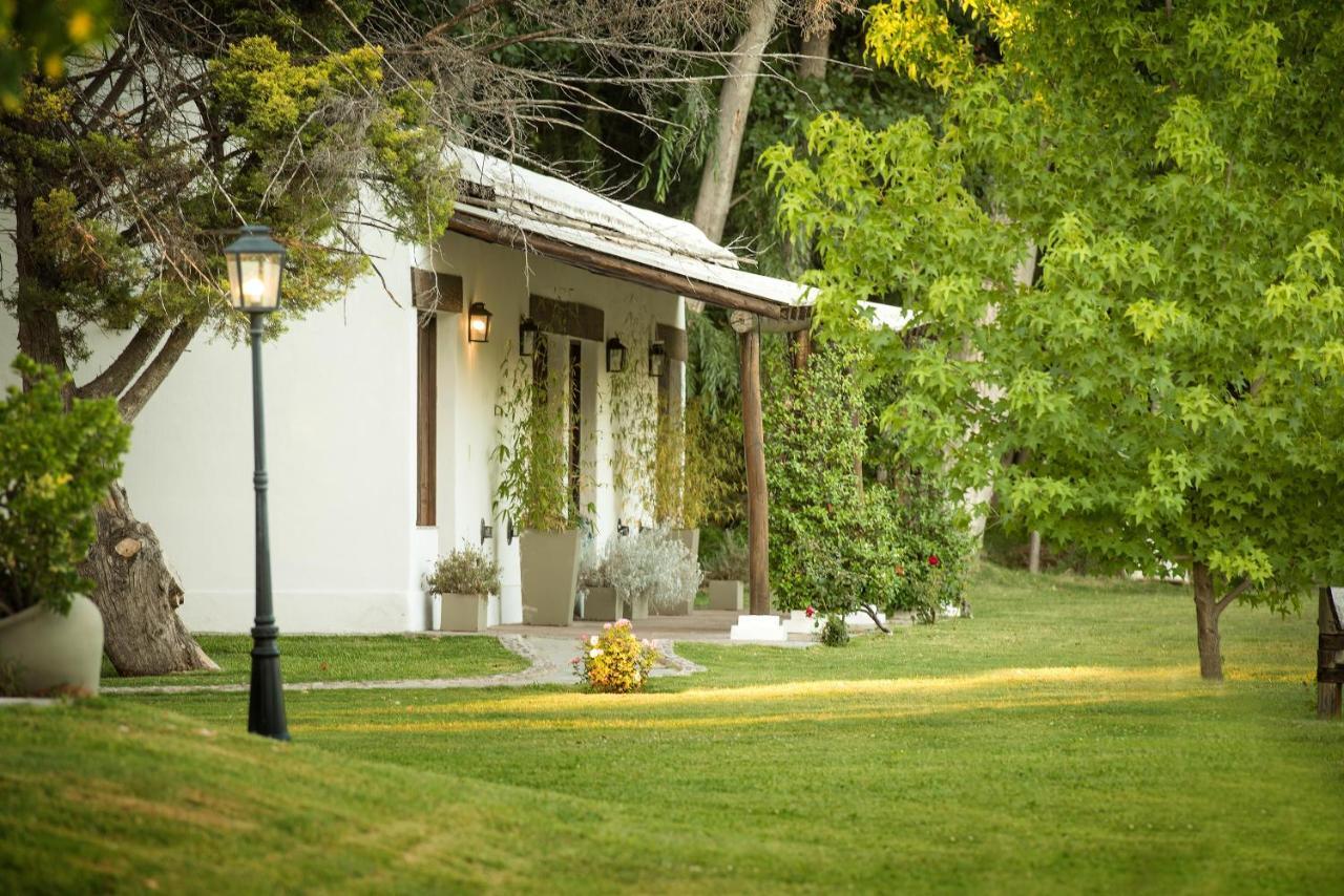 Postales Boutique Winery Hotel - Valle De Uco Colonia Las Rosas エクステリア 写真